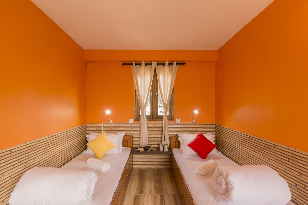 Zostel Pokhara Hostel Bagian luar foto