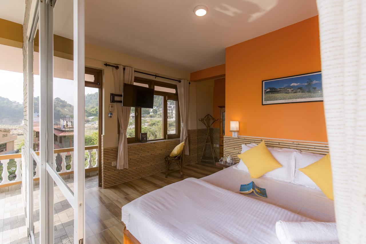 Zostel Pokhara Hostel Bagian luar foto
