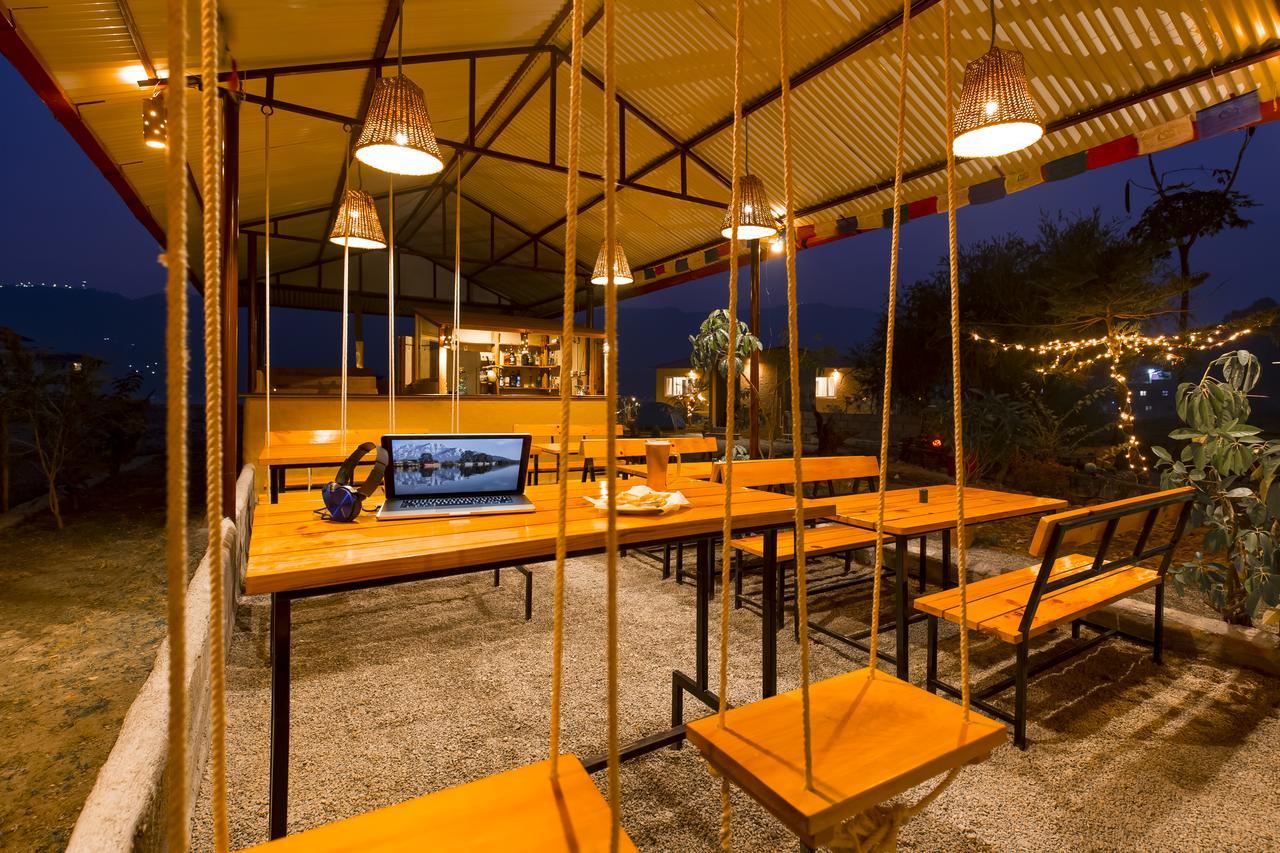 Zostel Pokhara Hostel Bagian luar foto