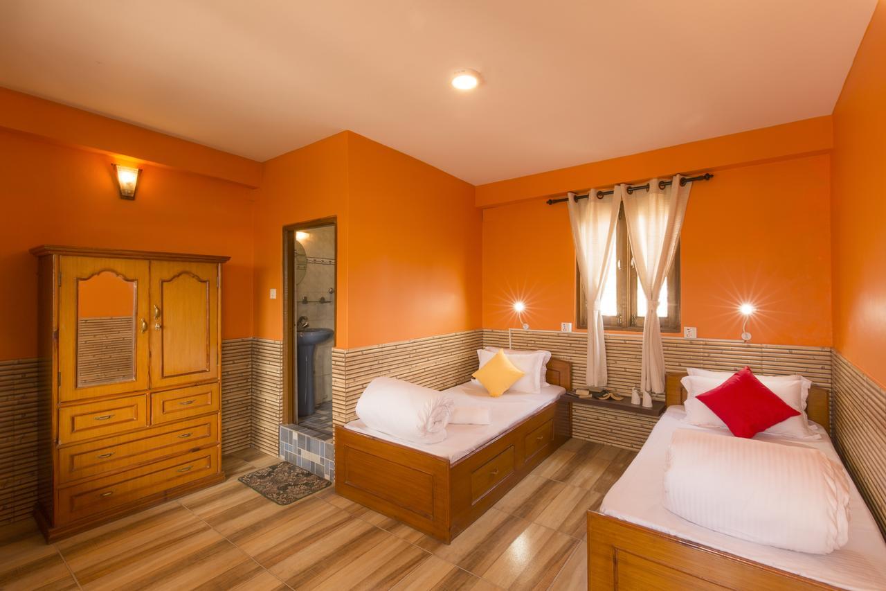 Zostel Pokhara Hostel Bagian luar foto
